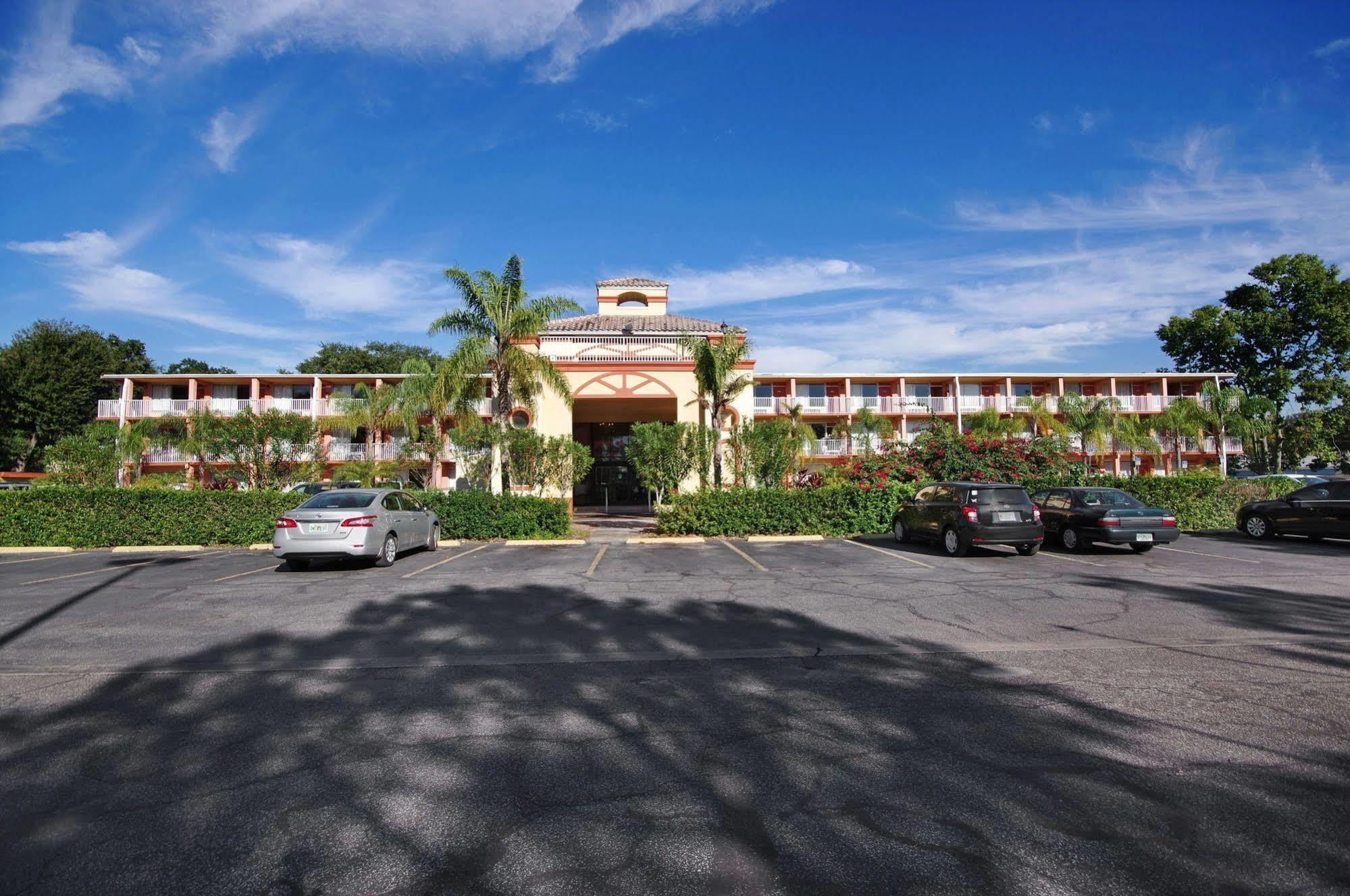 Howard Johnson By Wyndham Tropical Palms Kissimmee Esterno foto