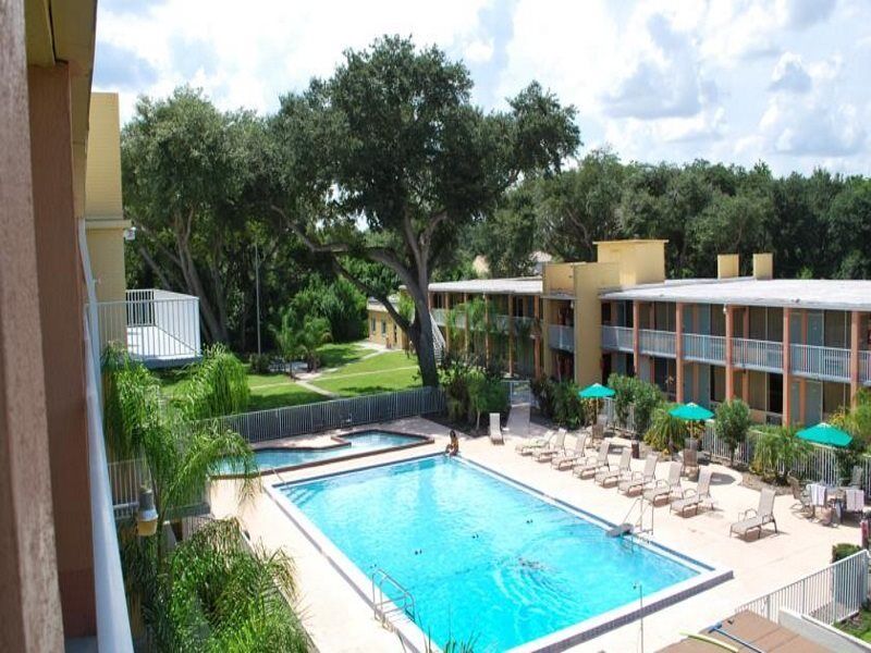 Howard Johnson By Wyndham Tropical Palms Kissimmee Esterno foto